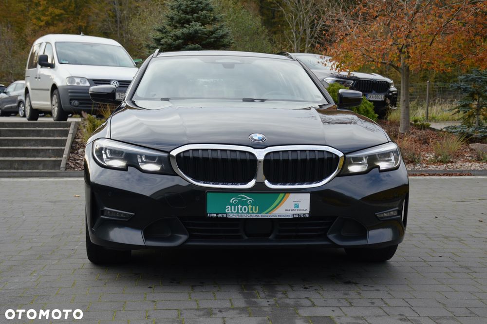 BMW Seria 3 320d Sport Line Shadow - 13