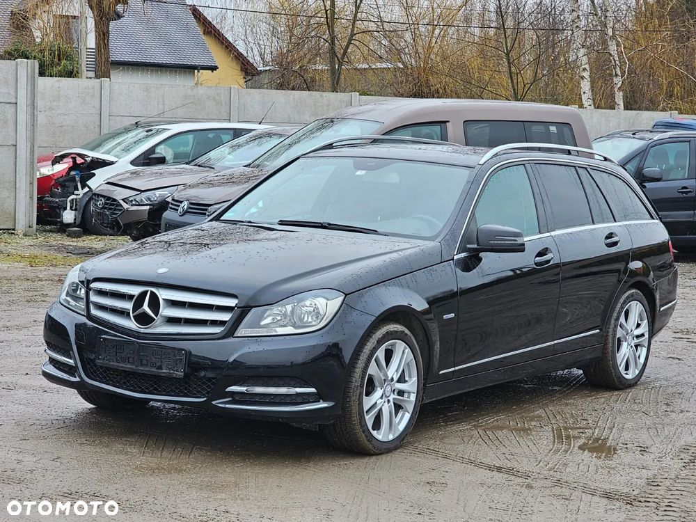 Mercedes-Benz Klasa C 180 (BlueEFFICIENCY) 7G-TRONIC Avantgarde - 2