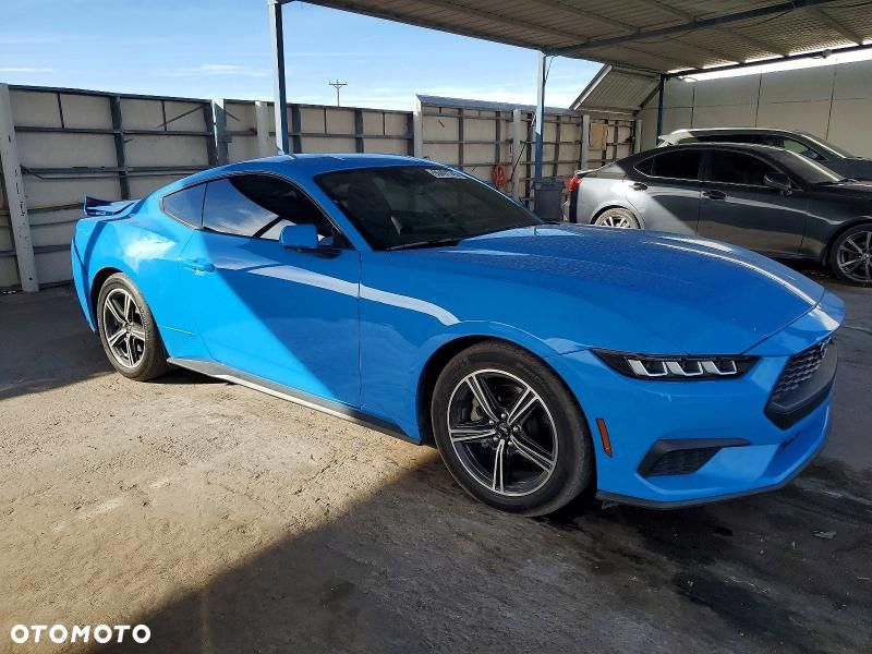 Ford Mustang 2.3 EcoBoost - 4