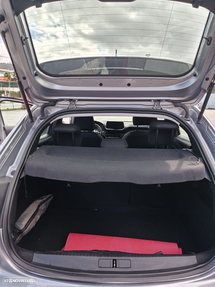 Peugeot 208 1.2 PureTech Active - 6