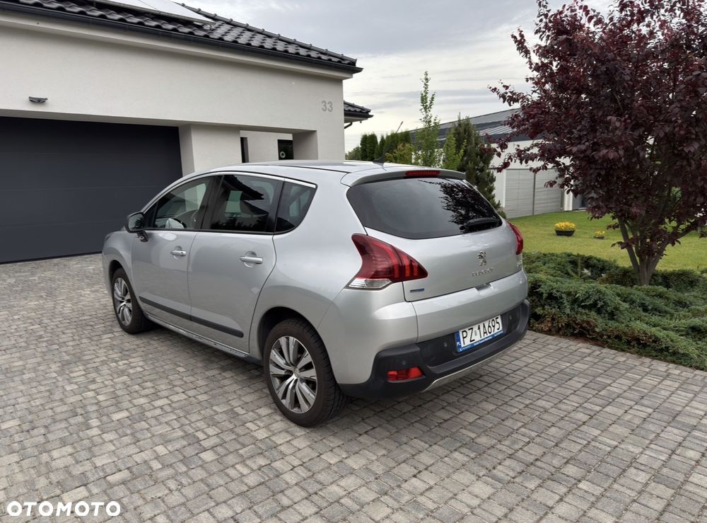 Peugeot 3008 1.6 BlueHDi Style S&S - 4
