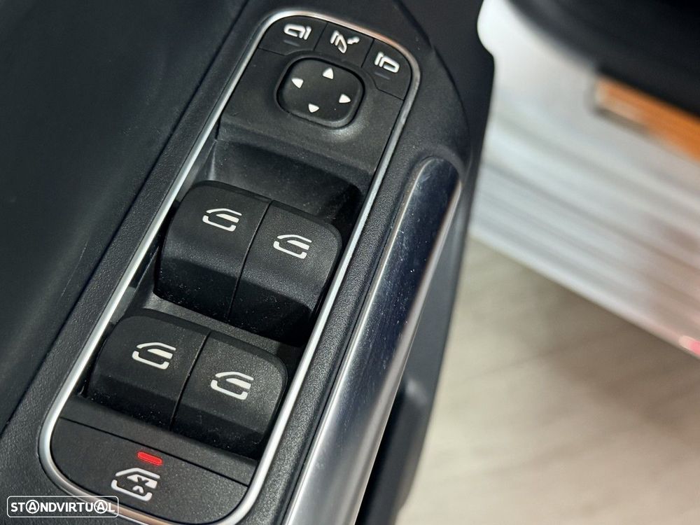 Mercedes-Benz B 180 7G-DCT Progressive Advanced - 21