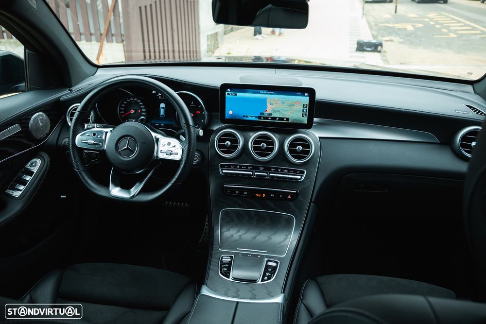 Mercedes-Benz GLC 300 de Coupe 4Matic 9G-TRONIC AMG Line Plus - 33