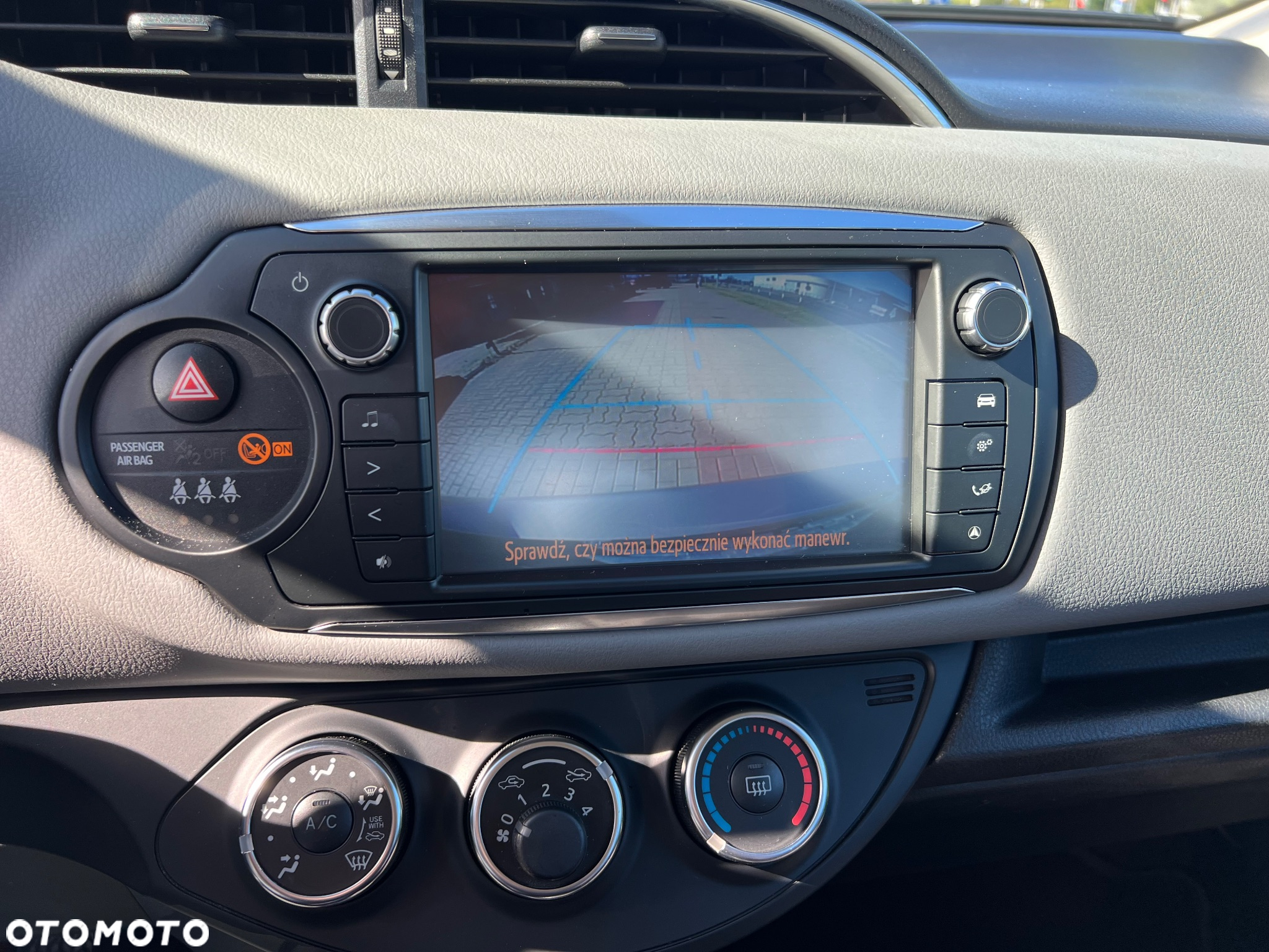 Toyota Yaris 1.33 Life EU6 - 14