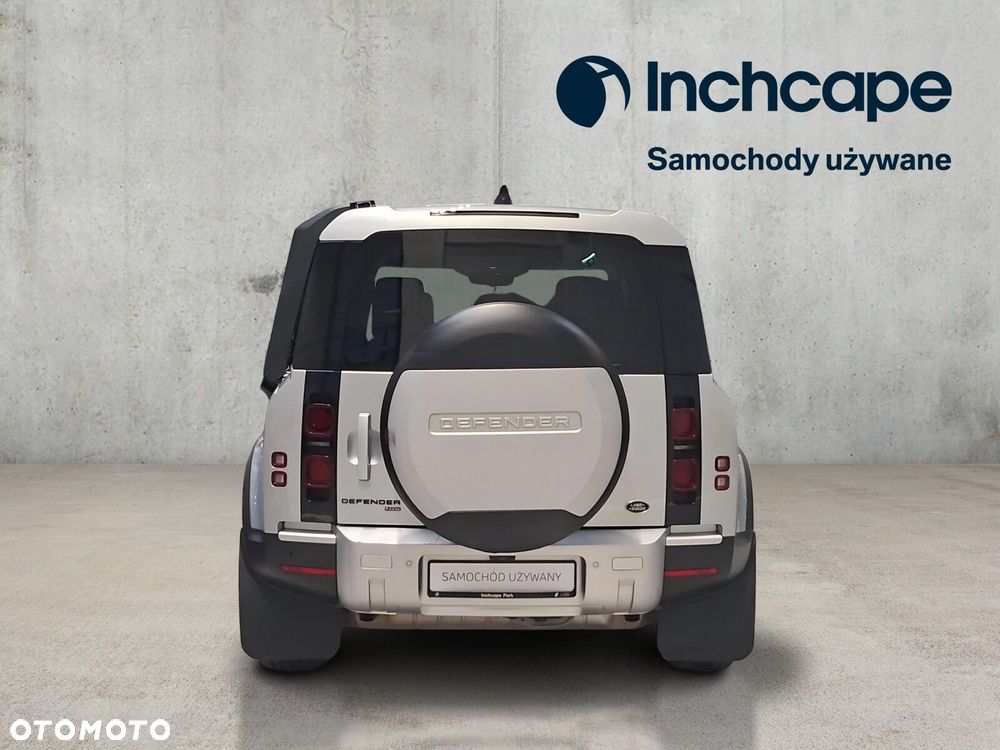 Land Rover Defender - 4