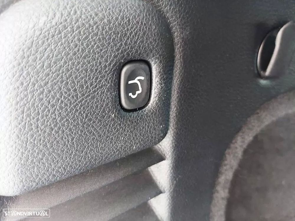 Jeep Grand Cherokee - 48
