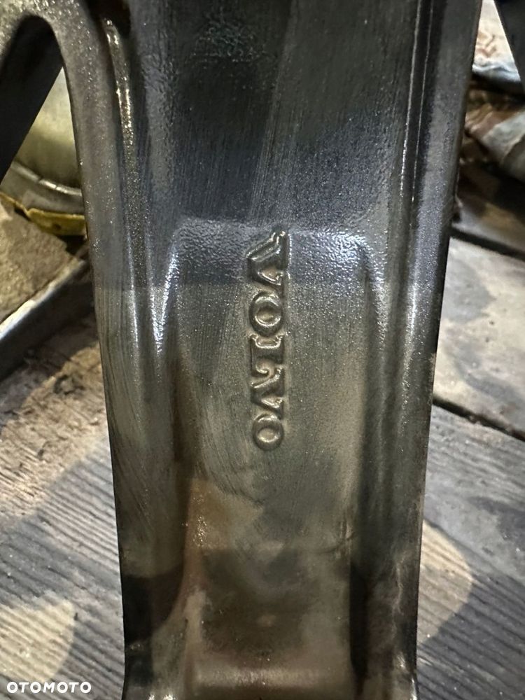 VOLVO 1SZT FELGA ALU 8J X 20 ET45,5 5X108 31664378 - 7