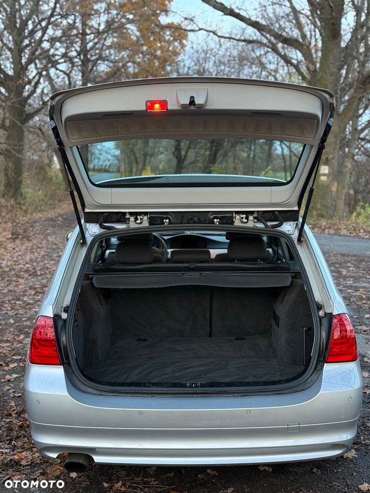 BMW Seria 3 318d - 8