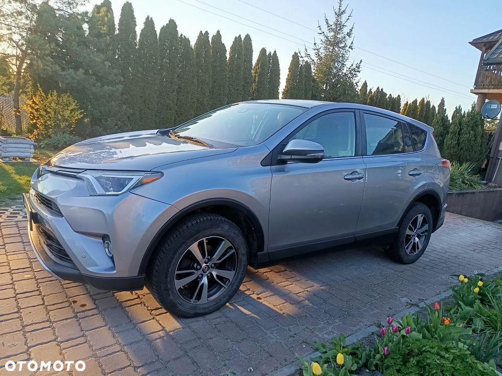 Toyota RAV4 2.0 D-4D Prestige 4x2 - 2