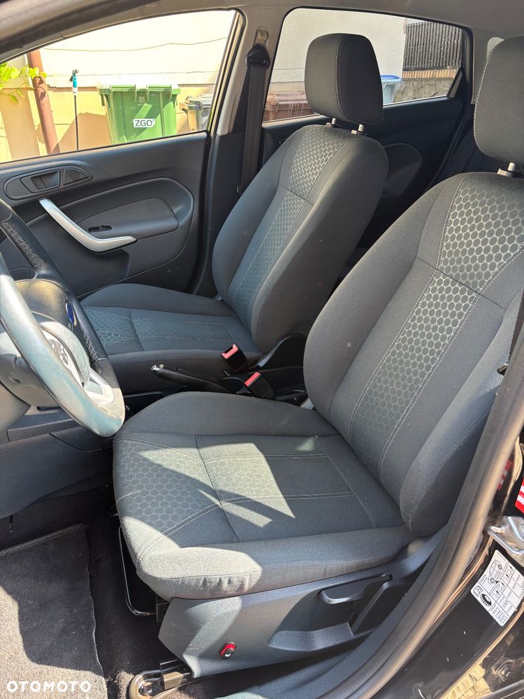 Ford Fiesta 1.4 Champions Edition - 12