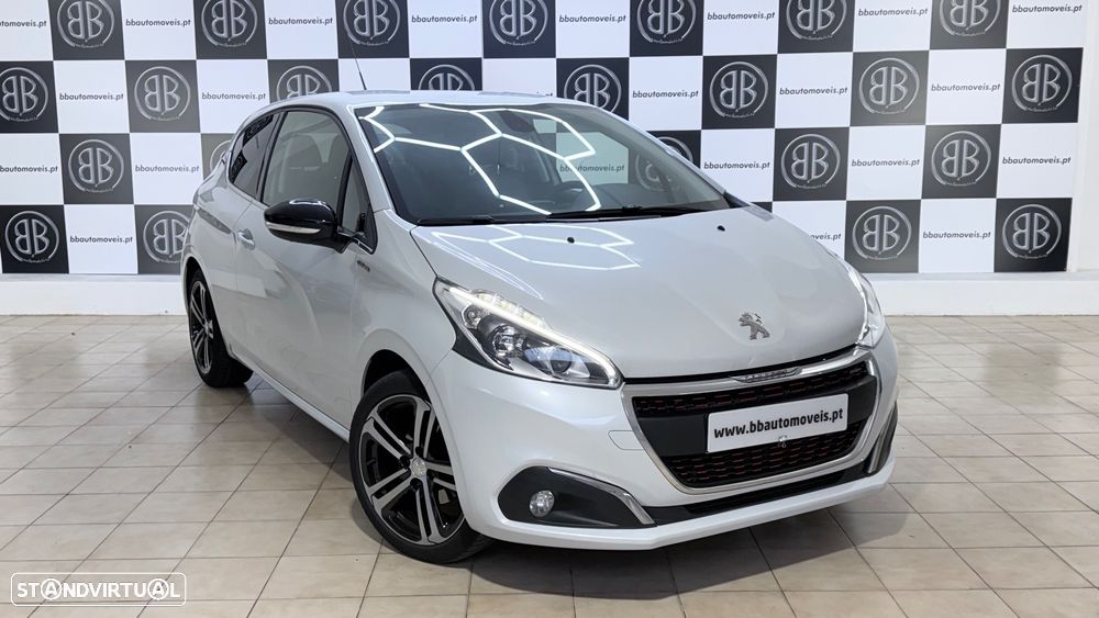 Peugeot 208 1.2 PureTech GT Line - 1
