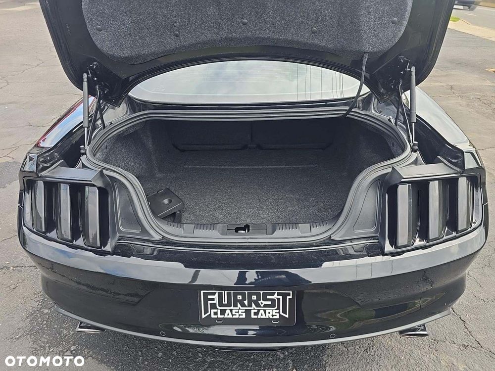 Ford Mustang 5.0 V8 GT - 8