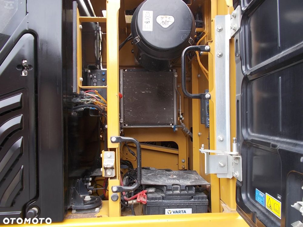 Caterpillar 324E - 19