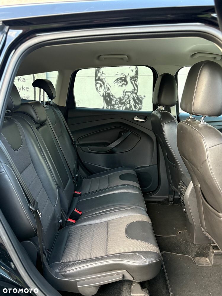Ford Kuga - 16