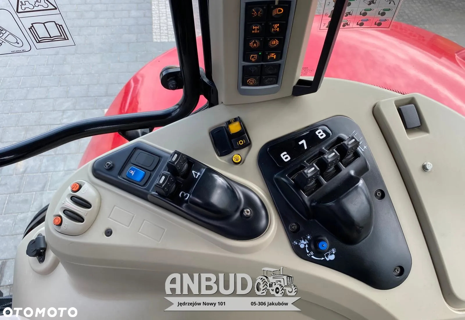 Massey Ferguson 7718 Efficient - 18