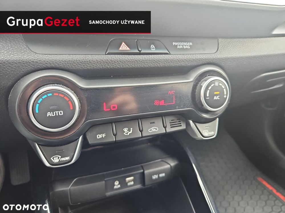 Kia Stonic 1.4 L - 23