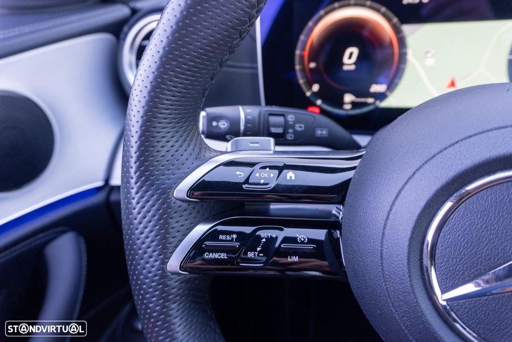 Mercedes-Benz E 300 e Station 9G-TRONIC AMG Line - 22