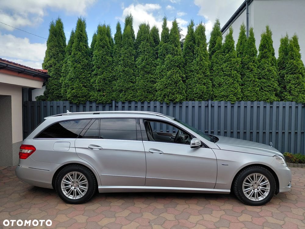 Mercedes-Benz Klasa E 300 CDI DPF BlueEFFICIENCY 7G-TRONIC Elegance - 7