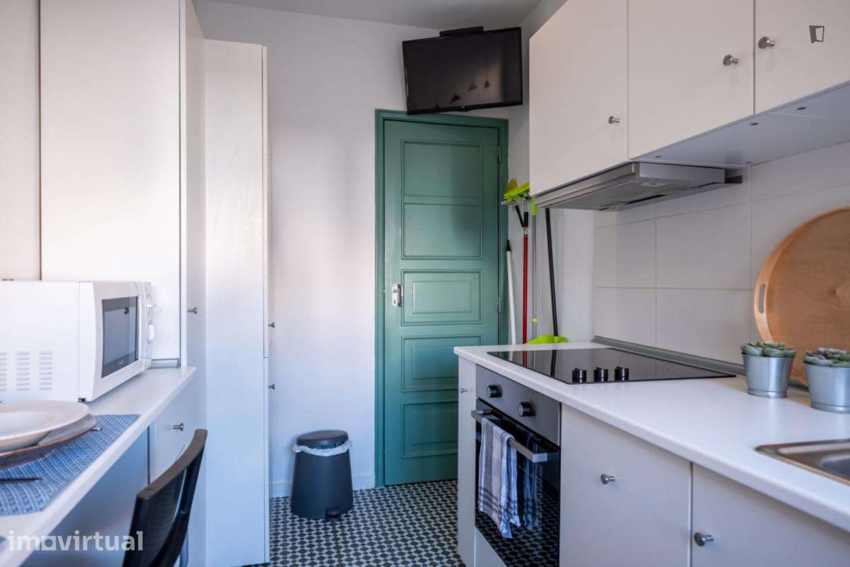 Quarto - localizado em Ajuda Lisbon - Grande imagem: 4/6