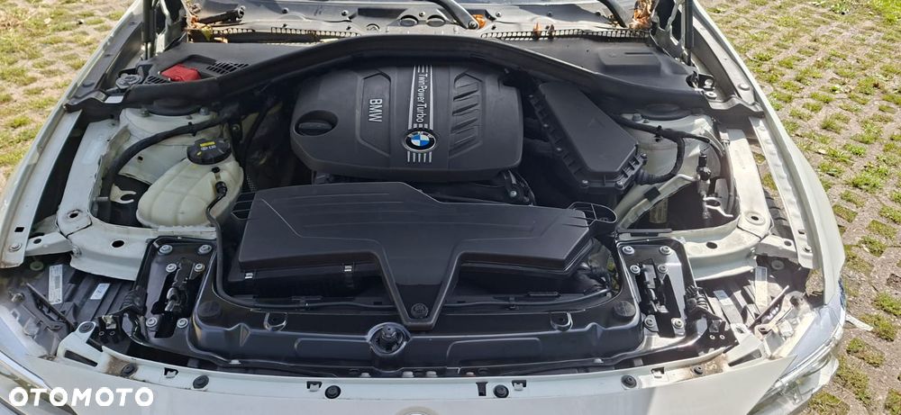 BMW Seria 3 320d xDrive - 19