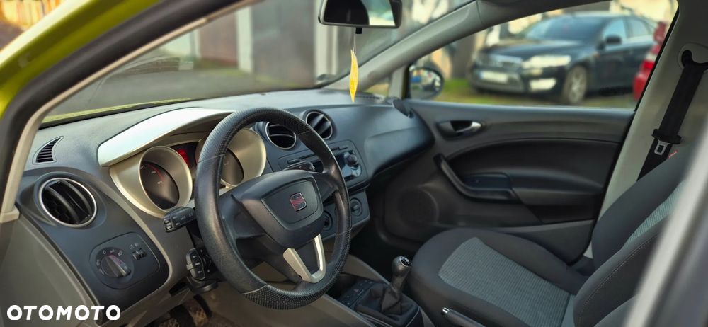 Seat Ibiza 1.2 12V Style - 9