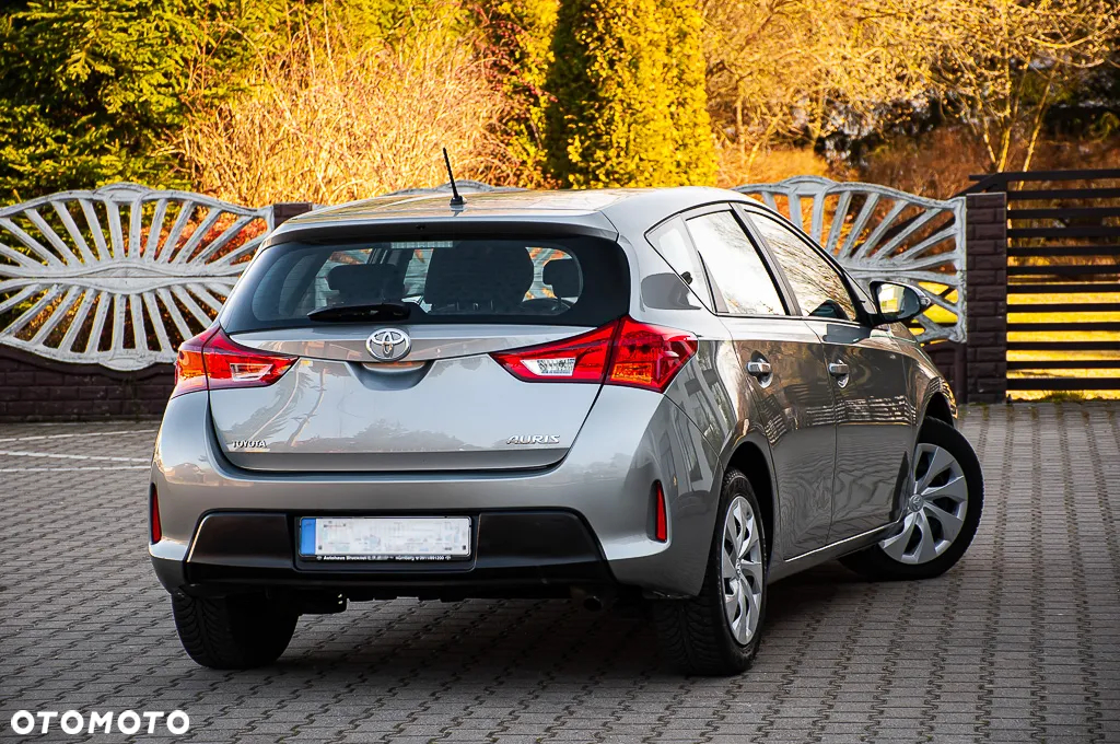 Toyota Auris 1.33 Dual-VVT-i Life - 16