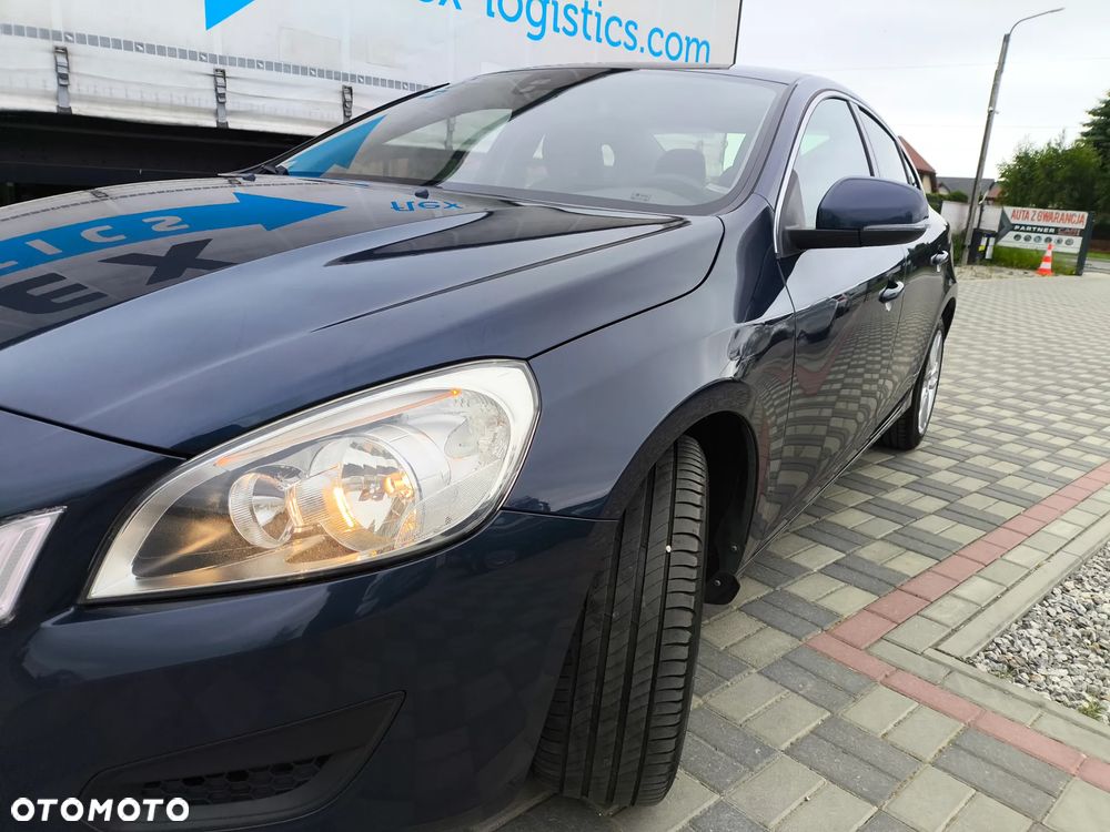 Volvo S60 D3 Momentum - 11