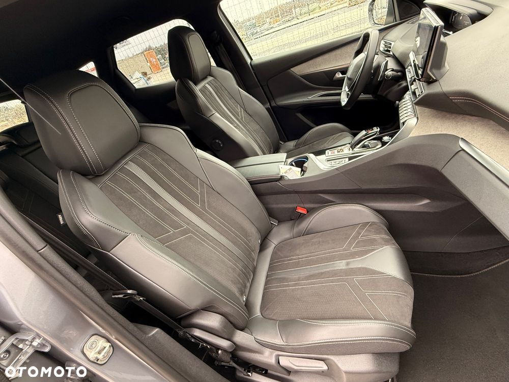 Peugeot 3008 1.6 PureTech GT S&S EAT8 - 24