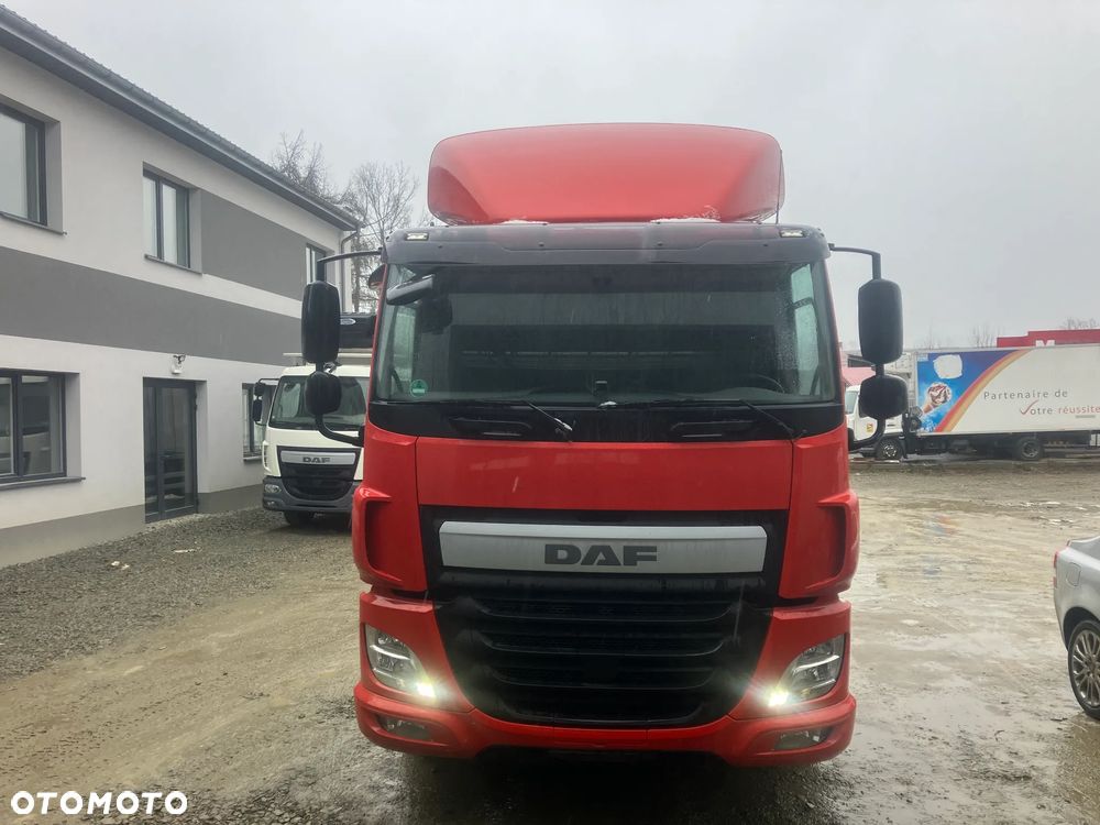 KABINA DAF CF 400 euro 6 budowlanka krótka niska - 1