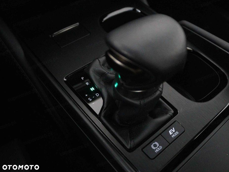 Lexus ES 300h Prestige - 9