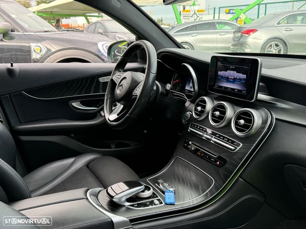 Mercedes-Benz GLC 220 d 4Matic 9G-TRONIC AMG Line - 26