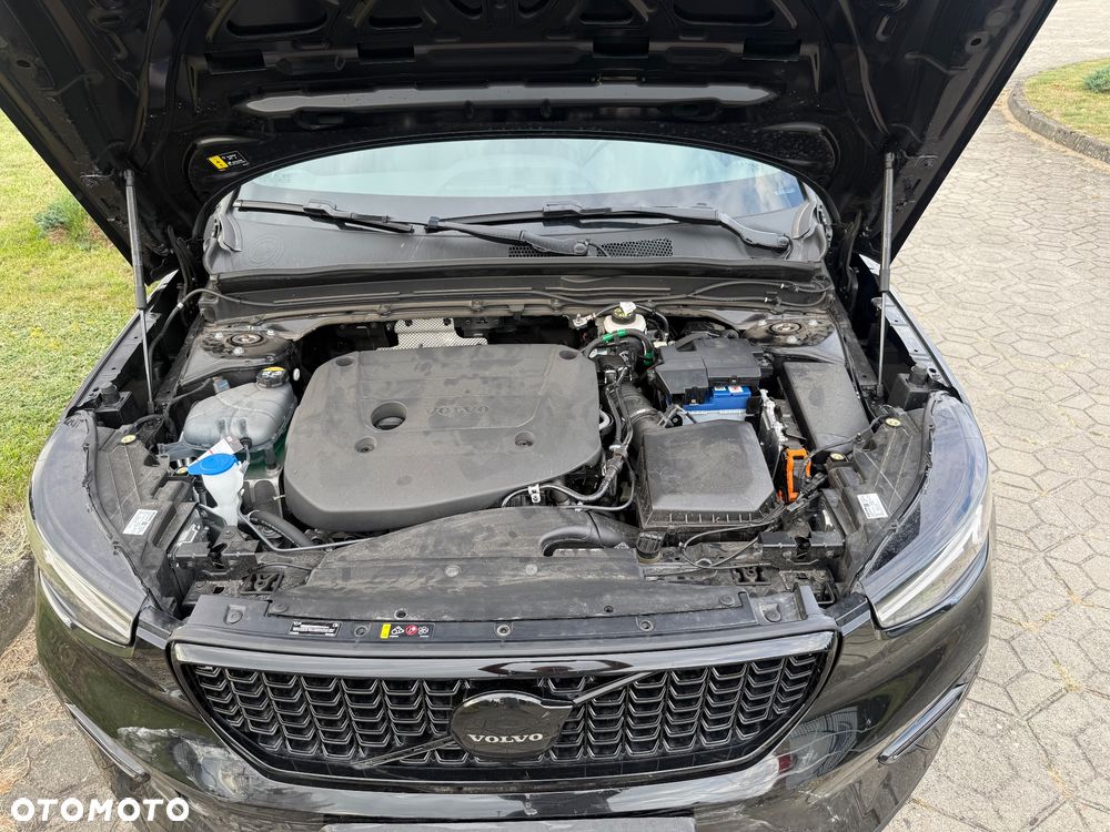 Volvo XC 40 - 35