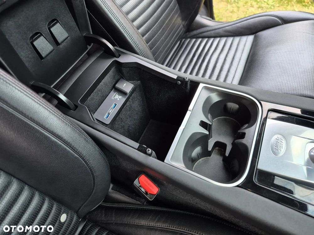 Land Rover Discovery Sport 2.0 P200 mHEV S - 29