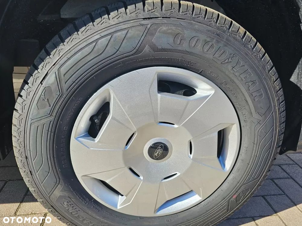 Ford FORD TRANSIT TREND PODWOZIE Z KABINĄ BRYGADOWE 2.0 ECOBLUE 130KM M6 FWD SKRZYNIA 350 L3 - 6