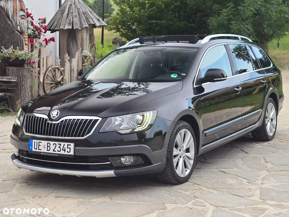 Skoda Superb 2.0 TDI 4x4 Platinum Outdoor DSG - 6