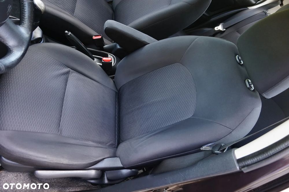 Nissan Micra - 27