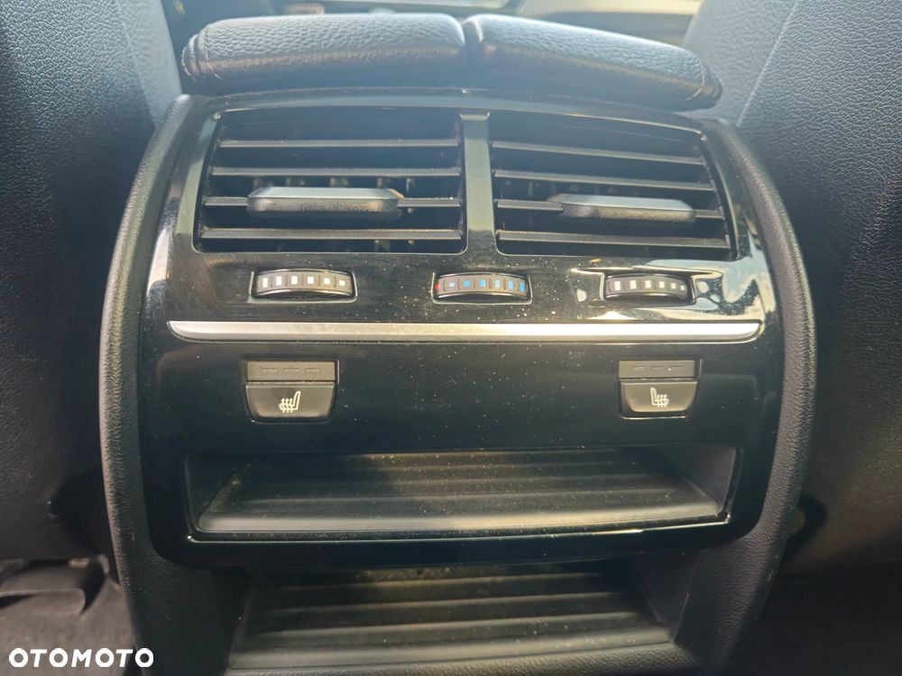 BMW Seria 5 520d Luxury Line - 35