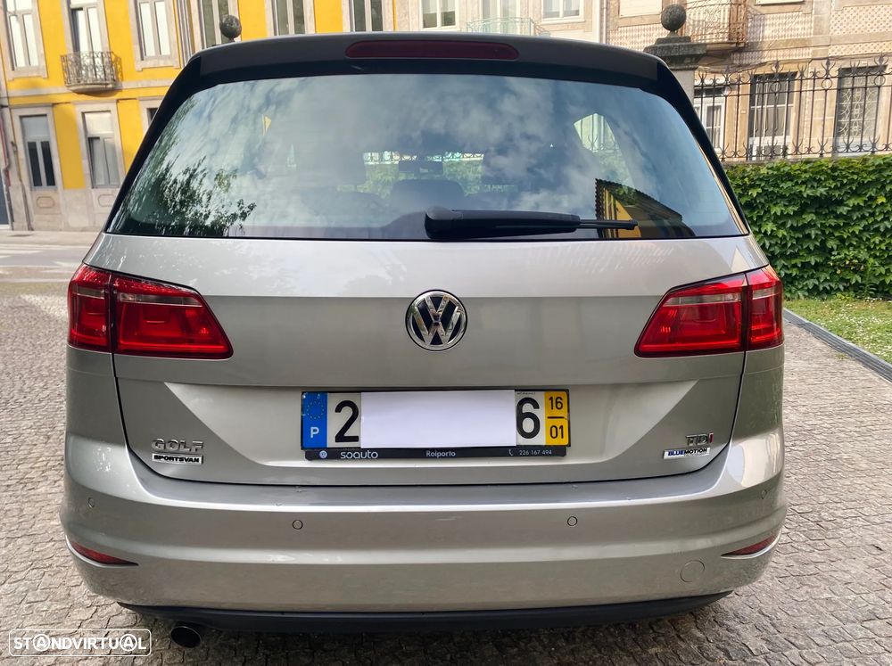 VW Golf 1.6 TDi BlueMotion Confortline - 5