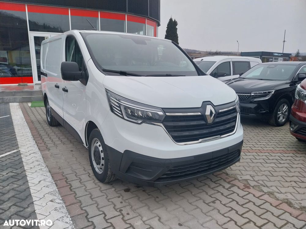 Renault TRAFIC - 2