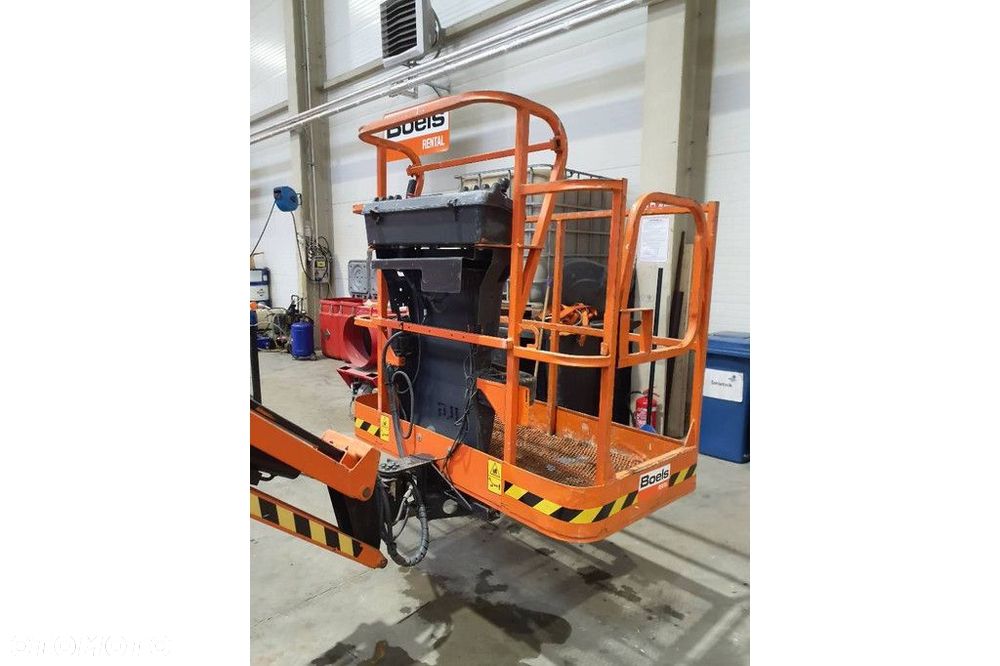 JLG E450AJ - 6