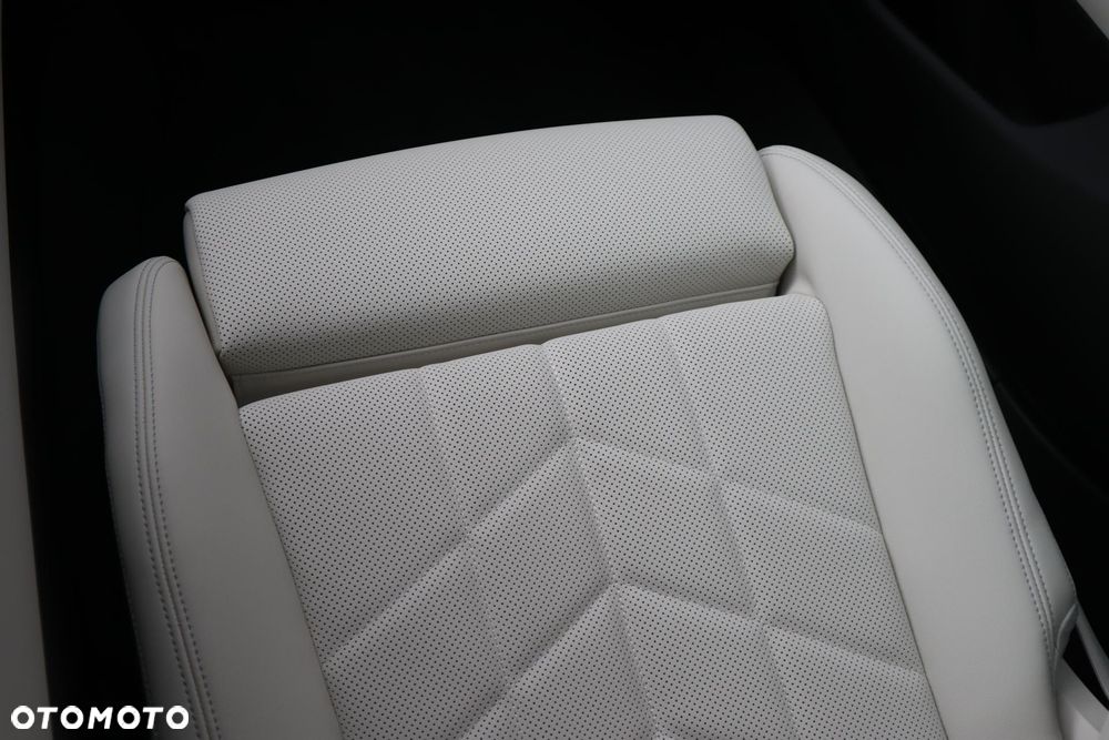BMW i5 - 19