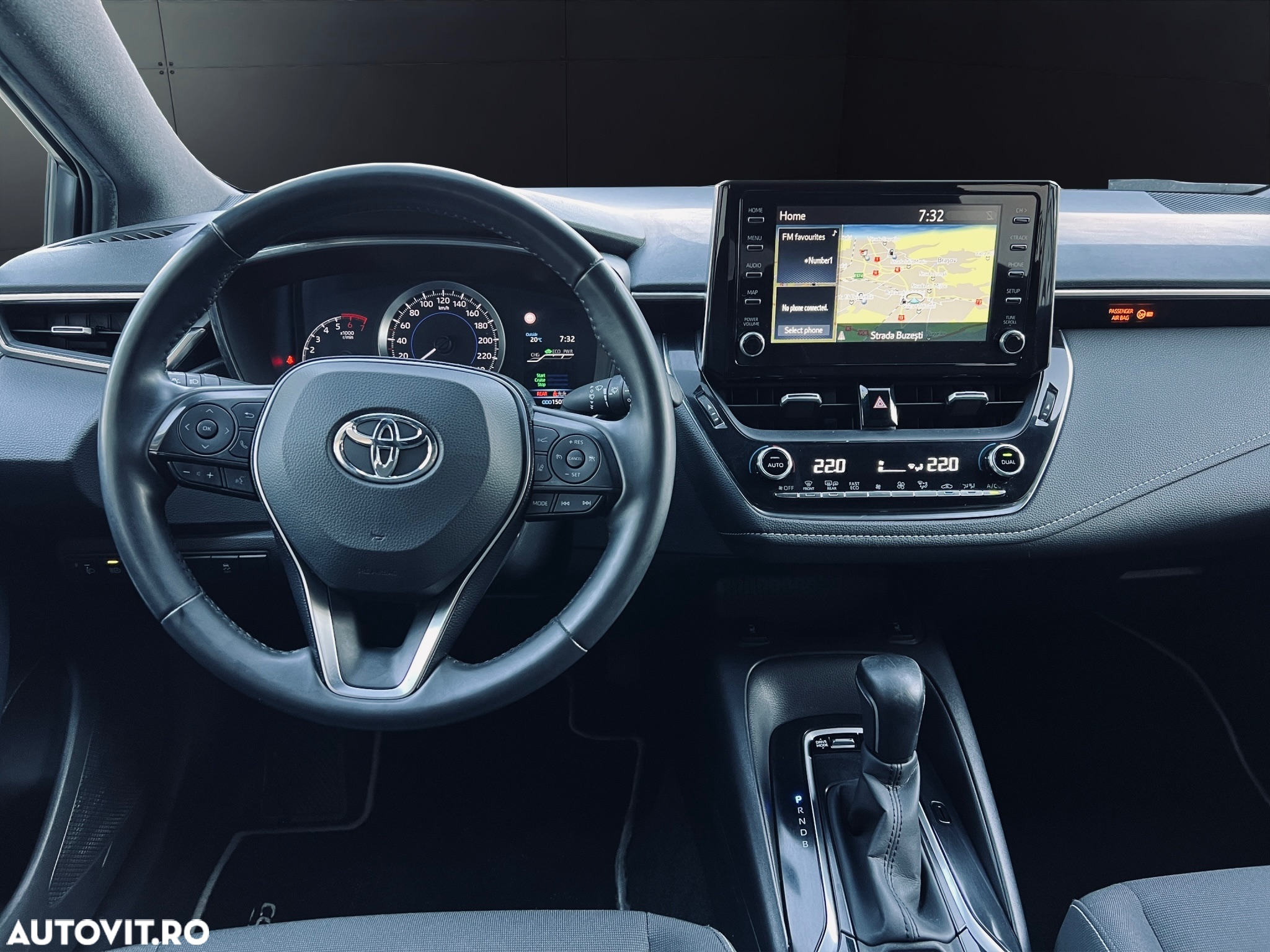 Toyota Corolla 1.8 Hybrid Business Edition - 12