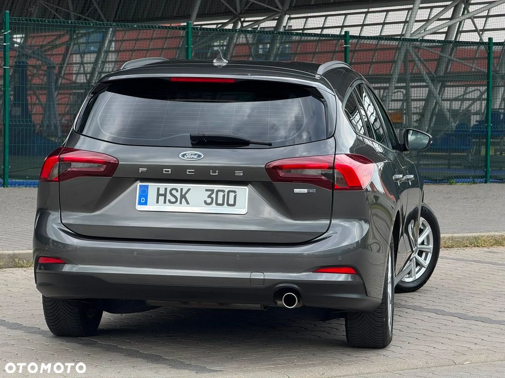 Ford Focus SW 1.0 EcoBoost Hybrid TITANIUM X - 16