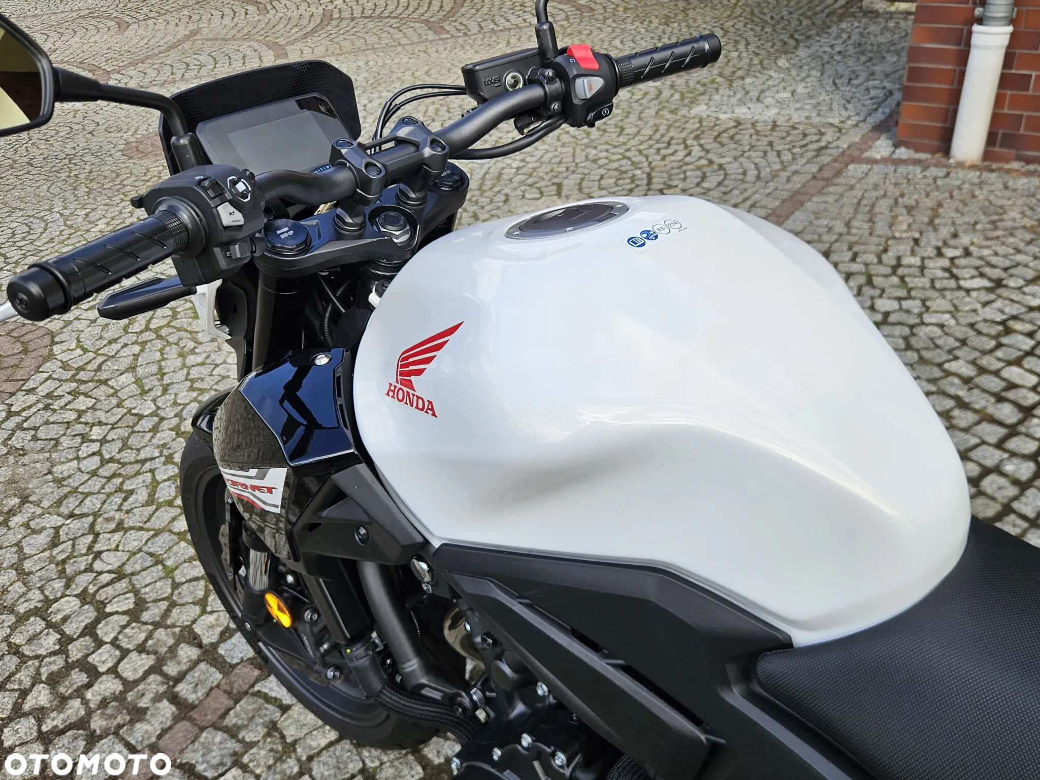 Honda CB - 25