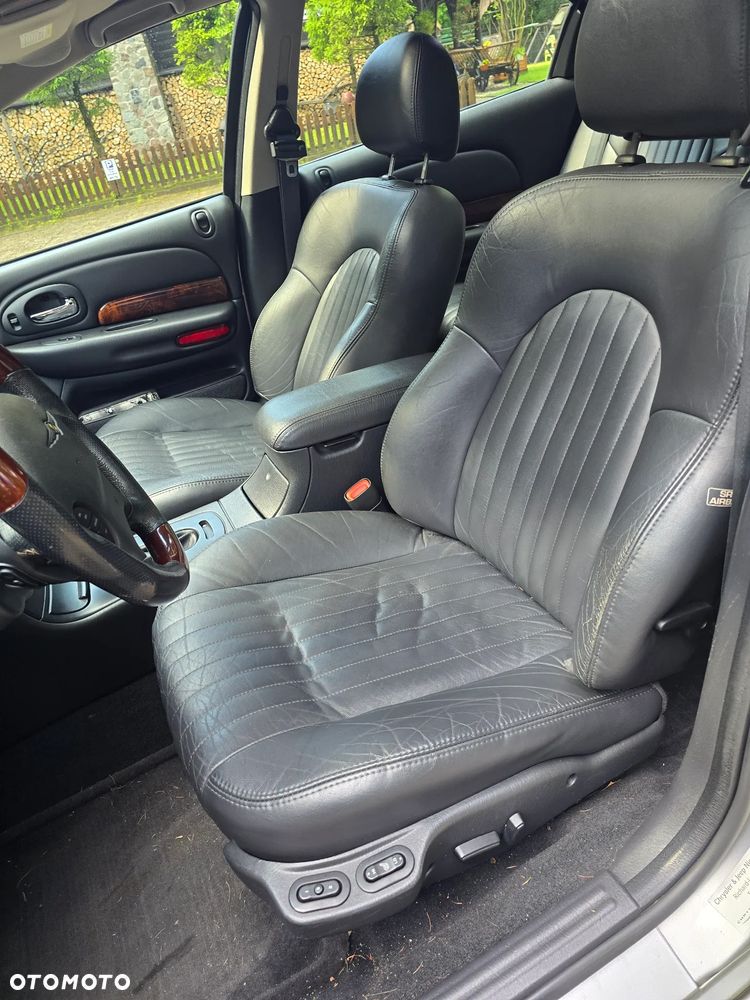 Chrysler 300M - 18