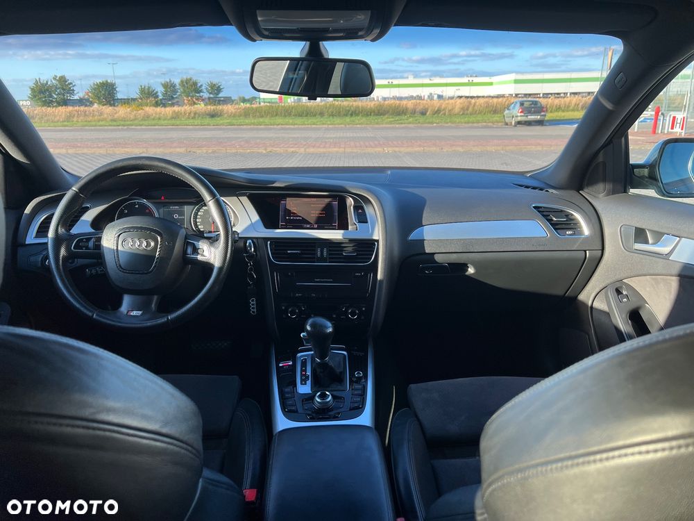 Audi A4 Avant - 23