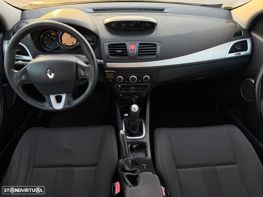 Renault Mégane Sport Tourer 1.5 dCi Confort CO2 Champion - 6