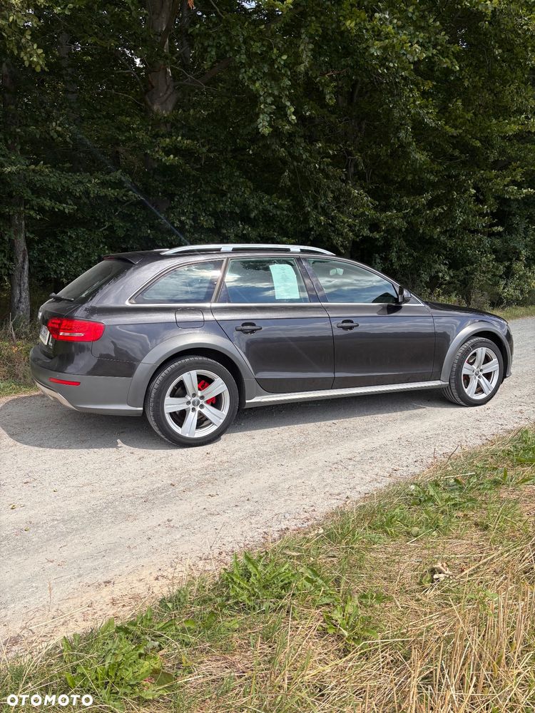 Audi A4 Allroad 2.0 TDI Quattro - 9