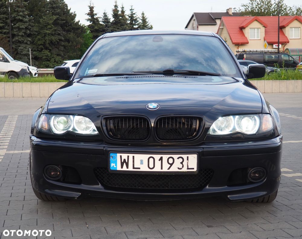 BMW Seria 3 330i - 13