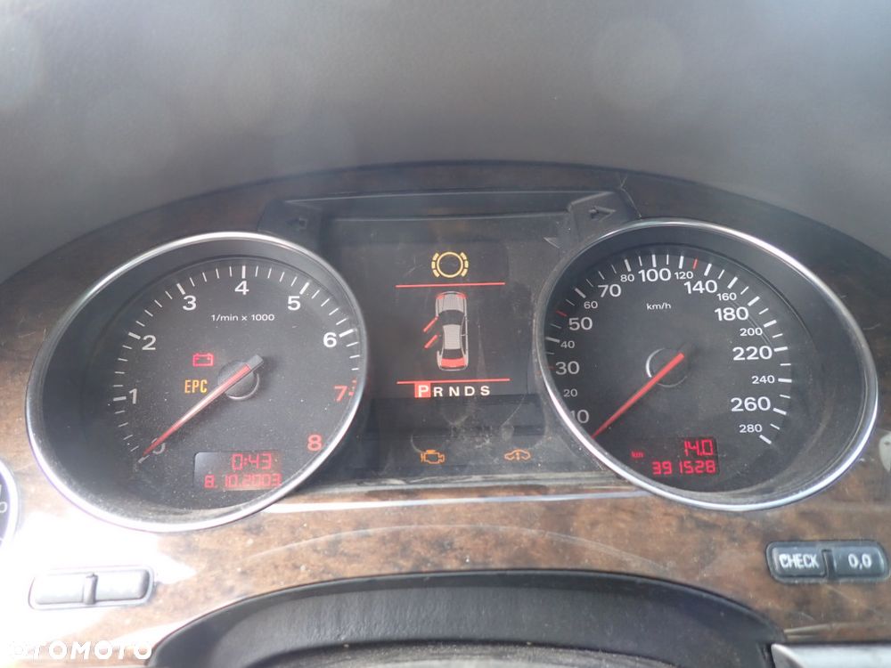 CZĘŚCI - Audi A8 D3 4,2 335KM BFM SEDAN AT GNU 4X4 lakier LZ9W 2002r. INDEX - 10153 - 13